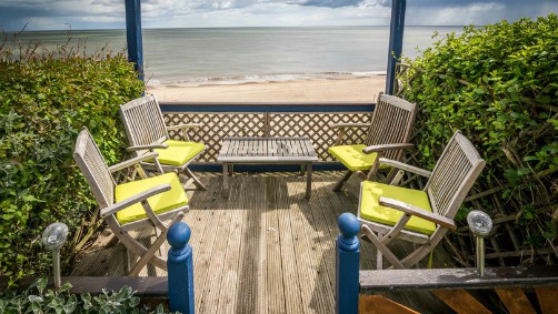 The gazebo and stunning sea views from Beachside House, Scratby
