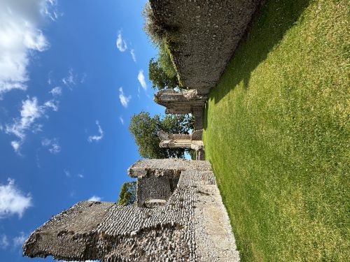 Beeston Regis Priory ruin