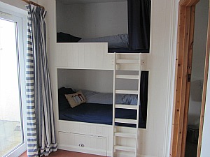 Clever use of space with these excellent bunk beds Clever use of space with these excellent bunk beds
