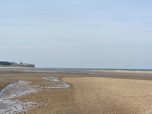 Looking towards Hunstanton Lighthouse Looking towards Hunstanton Lighthouse