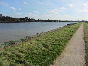 Walks along the River Walks along the River