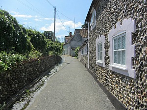 Flint stone cottages in Dereham