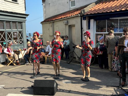 Toe tapping 1940s music