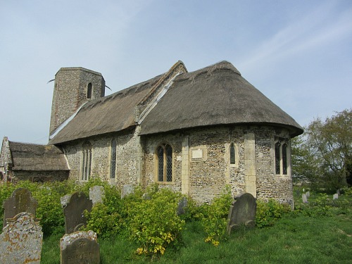 Walking in the Broads on the Wherryman's Way Walking in the Broads on the Wherryman's Way